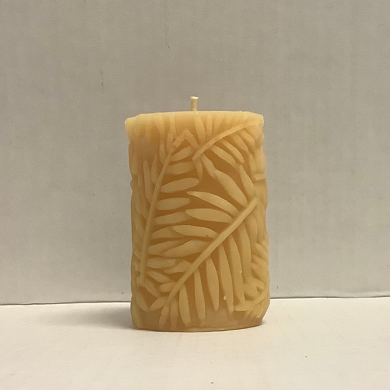 Beeswax Candle - Fern Leaf medium