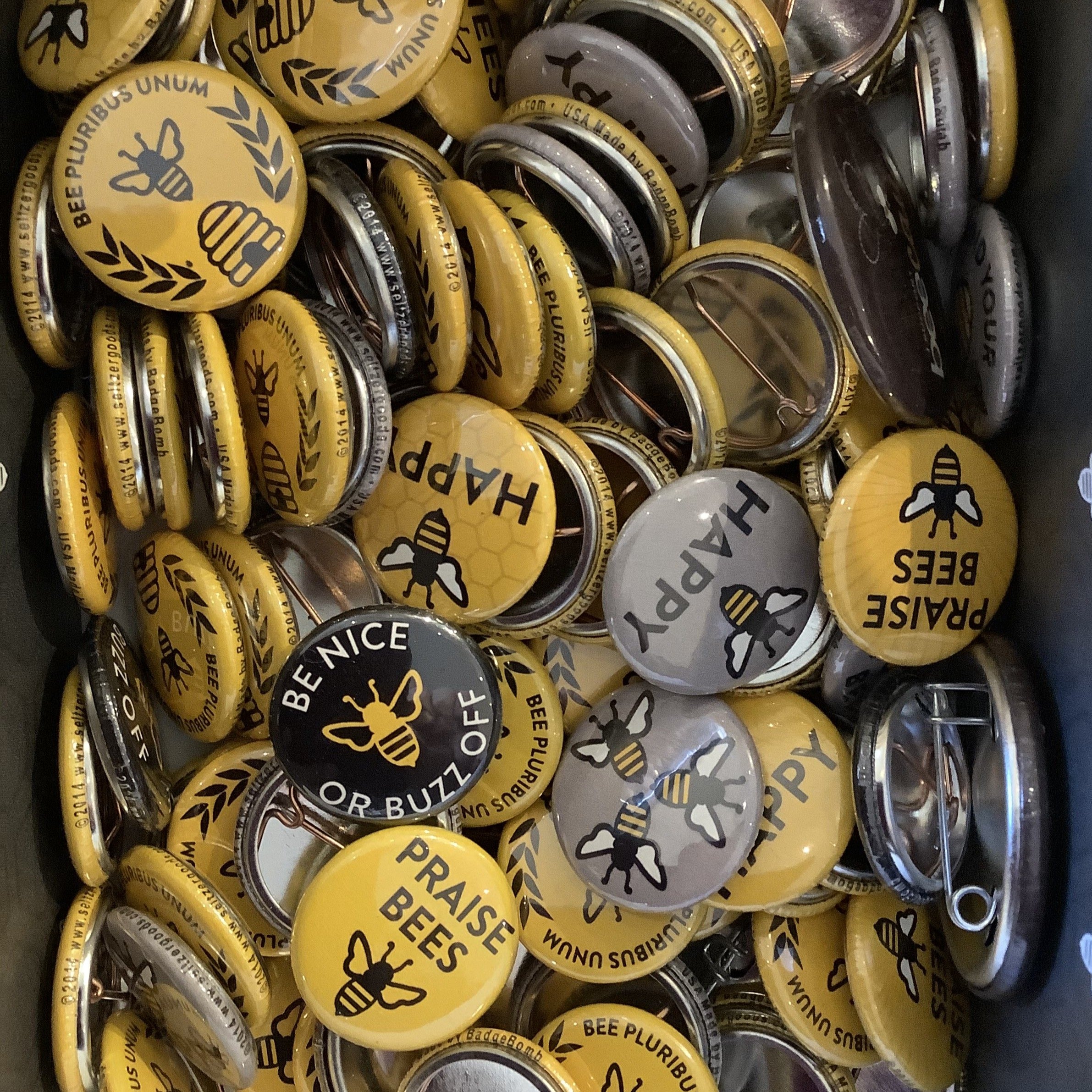 Bee Buttons - Special ... Let us Surprise you!